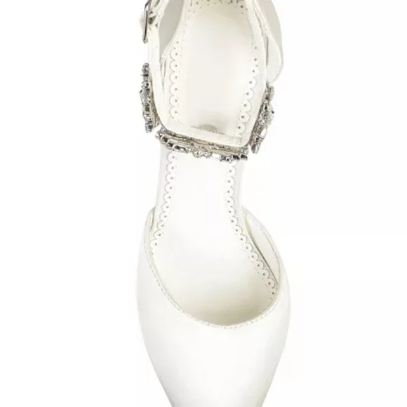 Journee Collection Loxley Heels - Picture 4 of 9